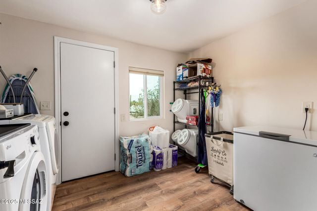 6181 N Bobcat Lane, Tucson, AZ 85743