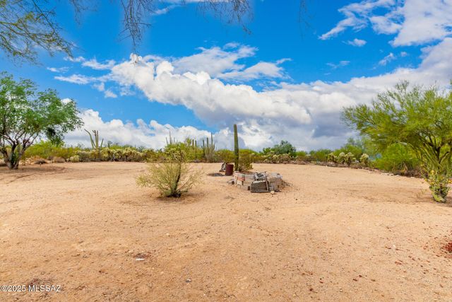 6181 N Bobcat Lane, Tucson, AZ 85743