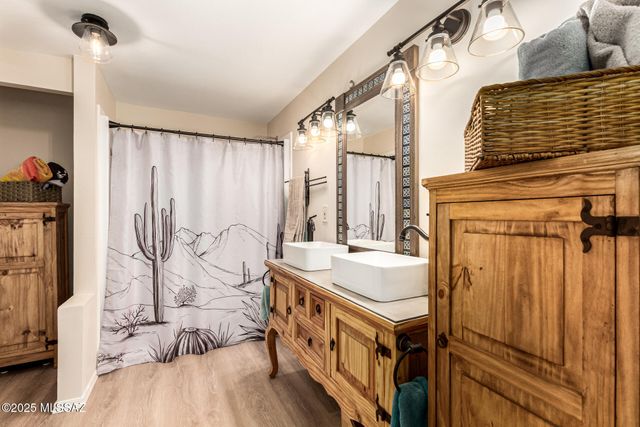 6181 N Bobcat Lane, Tucson, AZ 85743