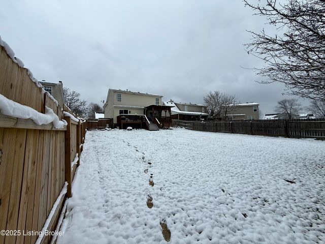 4205 Mimosa View Dr, Louisville, KY 40299