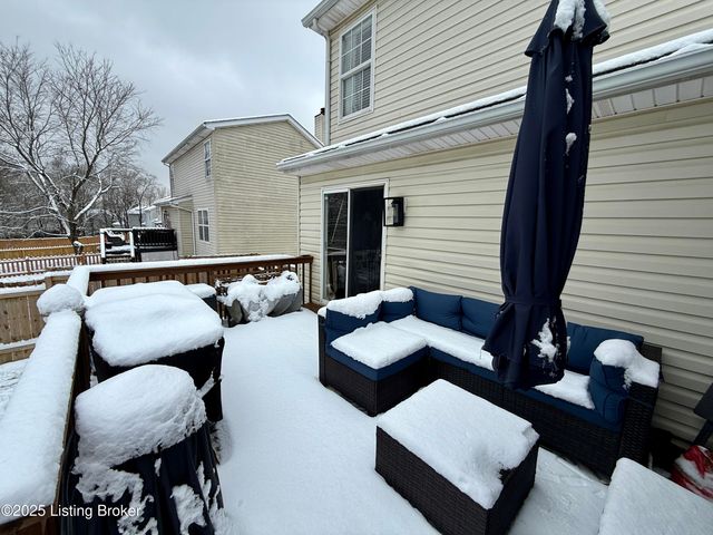 4205 Mimosa View Dr, Louisville, KY 40299