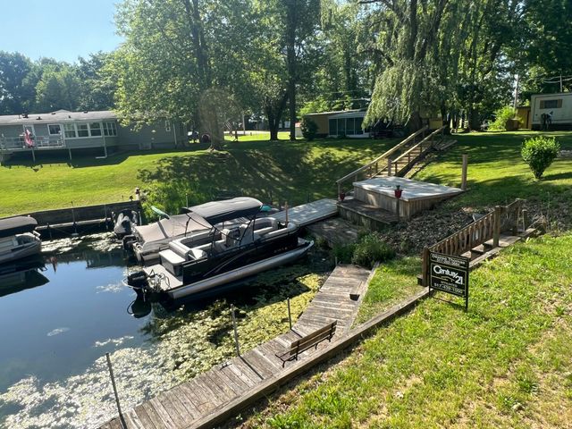 6915 Rowley Drive, Osseo, MI 49266