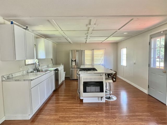 6915 Rowley Drive, Osseo, MI 49266