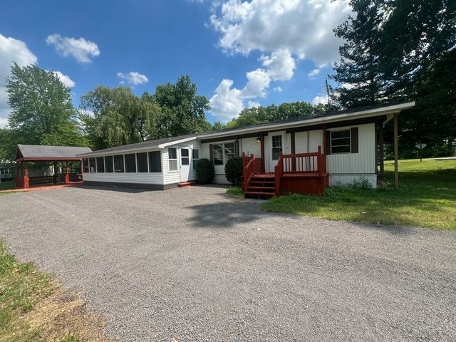 6915 Rowley Drive, Osseo, MI 49266