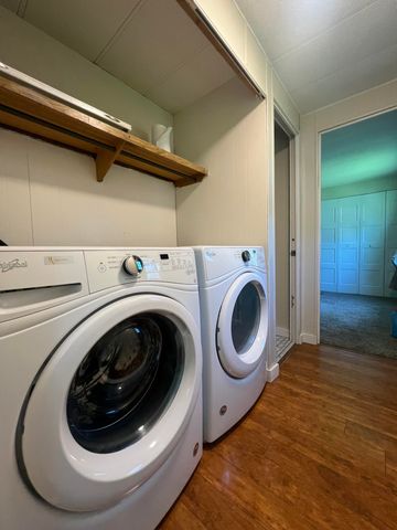 6915 Rowley Drive, Osseo, MI 49266