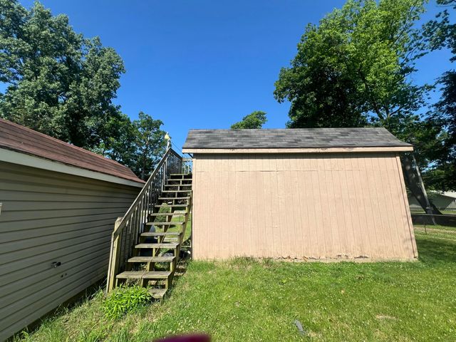 6915 Rowley Drive, Osseo, MI 49266