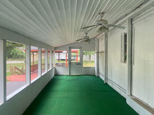 6915 Rowley Drive, Osseo, MI 49266