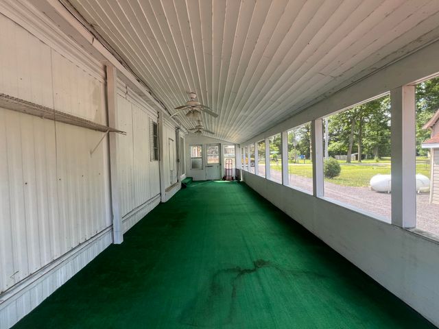 6915 Rowley Drive, Osseo, MI 49266