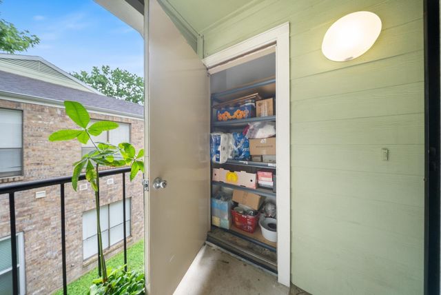 6602 Harbor Town Drive 506, Houston, TX 77036