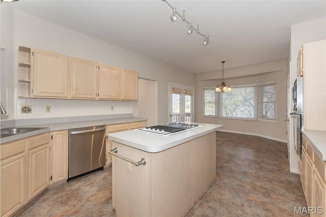 1605 Ridge Bend Drive, Wildwood, MO 63038