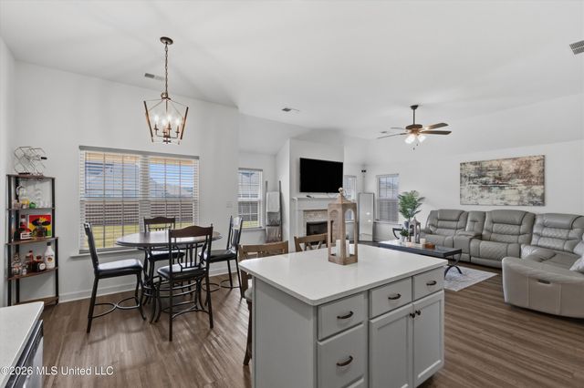 8642 Hayes Drive, Southaven, MS 38672
