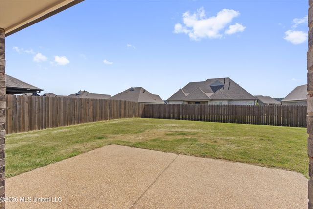 8642 Hayes Drive, Southaven, MS 38672