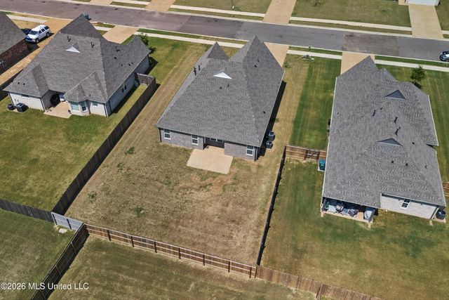 8642 Hayes Drive, Southaven, MS 38672