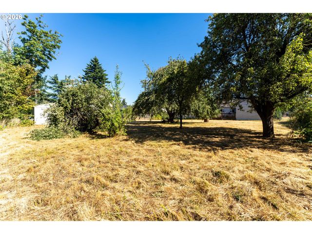 10831 Ne KNOTT St, Portland, OR 97220