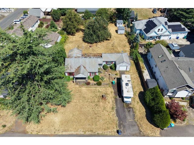 10831 Ne KNOTT St, Portland, OR 97220