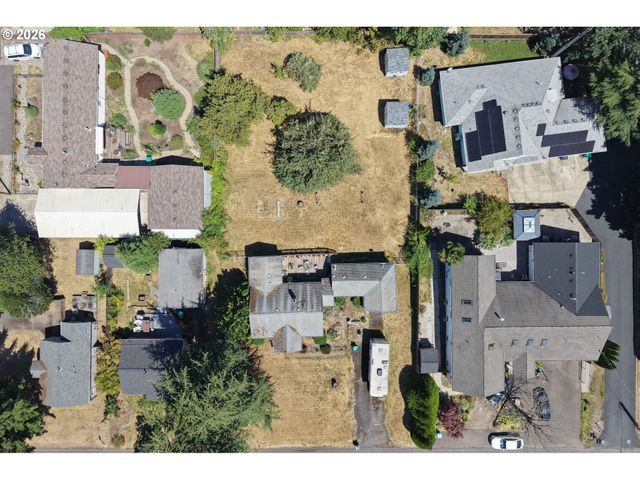 10831 Ne KNOTT St, Portland, OR 97220