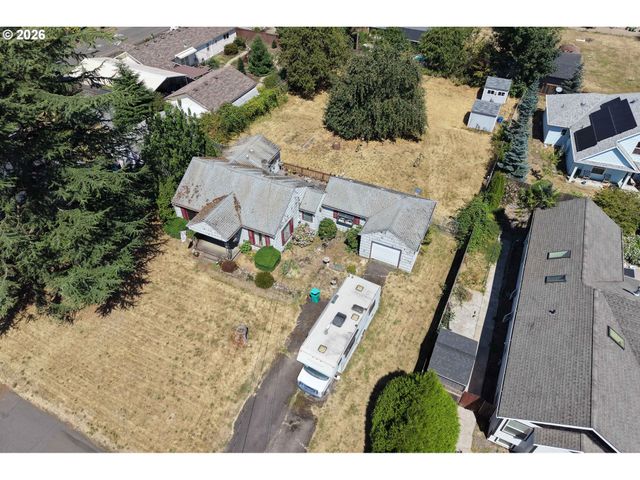 10831 Ne KNOTT St, Portland, OR 97220