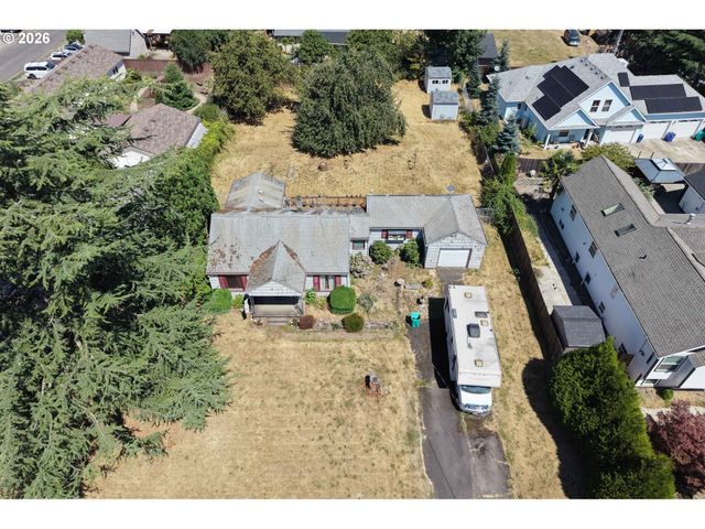 10831 Ne KNOTT St, Portland, OR 97220
