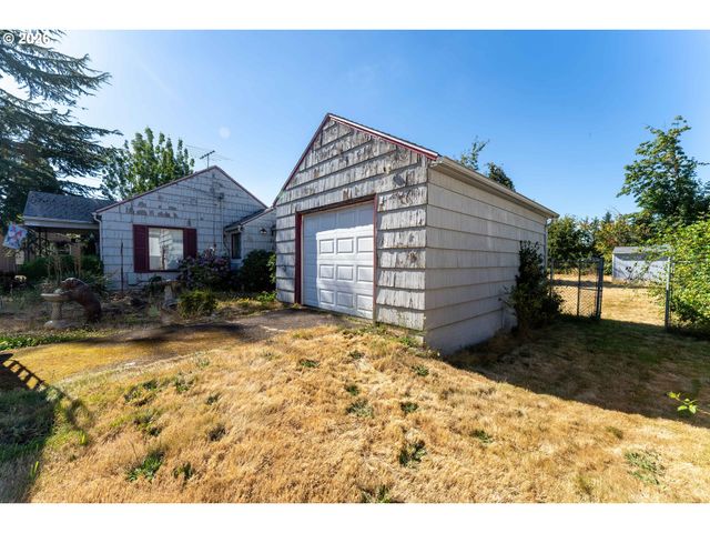 10831 Ne KNOTT St, Portland, OR 97220
