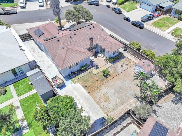 2123 Carquinez Pl, Pittsburg, CA 94565
