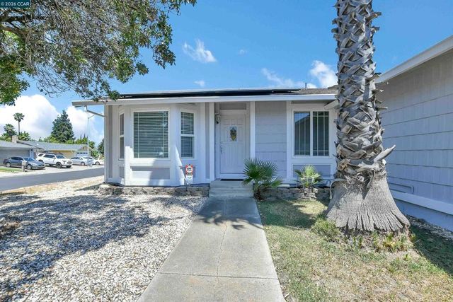 2123 Carquinez Pl, Pittsburg, CA 94565