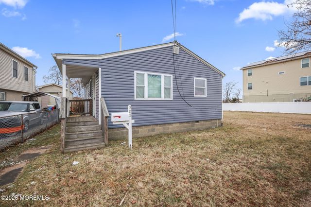 303 Union Avenue, Union Beach, NJ 07735