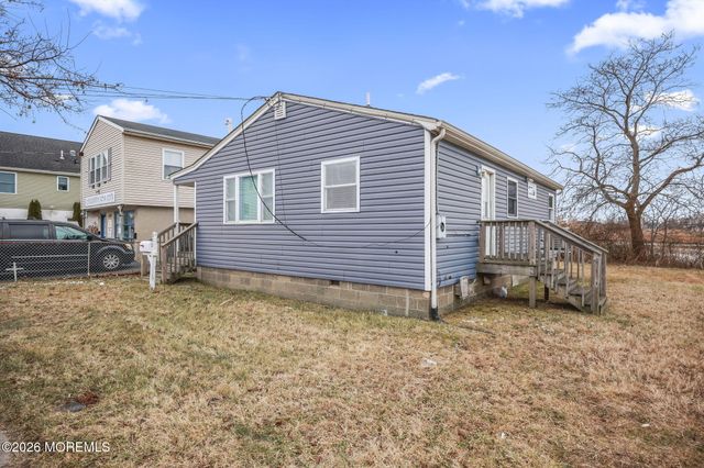 303 Union Avenue, Union Beach, NJ 07735