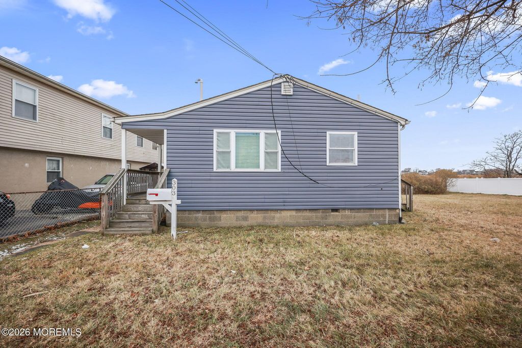 303 Union Avenue, Union Beach, NJ 07735