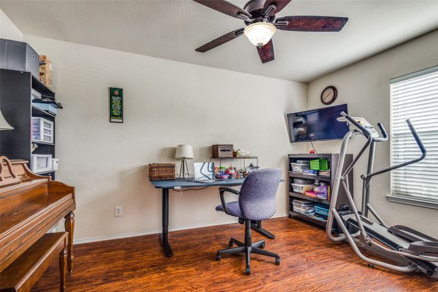 6025 Goldenrod Drive, Denton, TX 76208