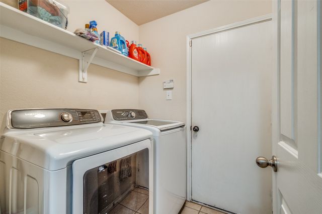 6025 Goldenrod Drive, Denton, TX 76208