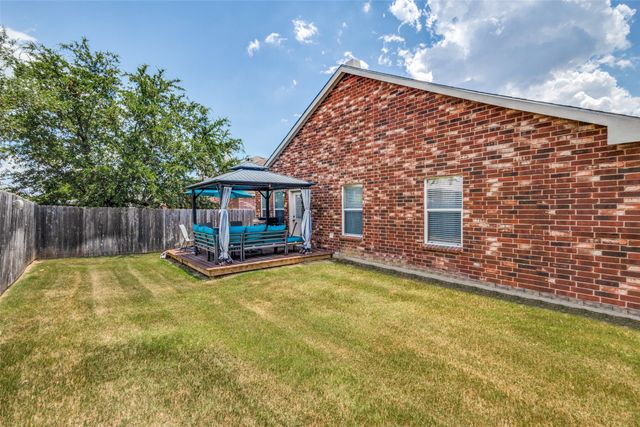 6025 Goldenrod Drive, Denton, TX 76208