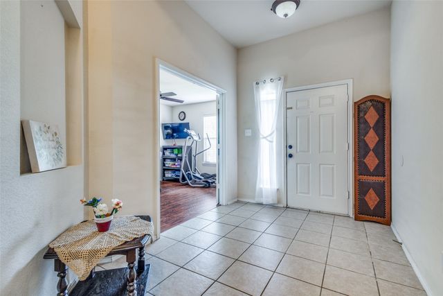 6025 Goldenrod Drive, Denton, TX 76208