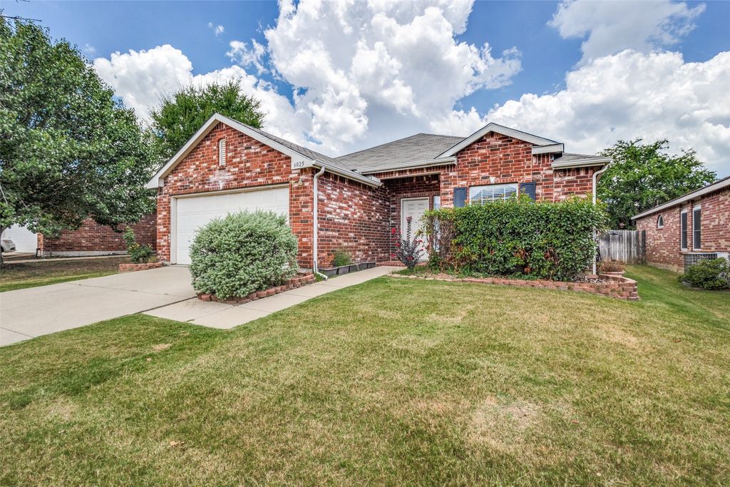 6025 Goldenrod Drive, Denton, TX 76208