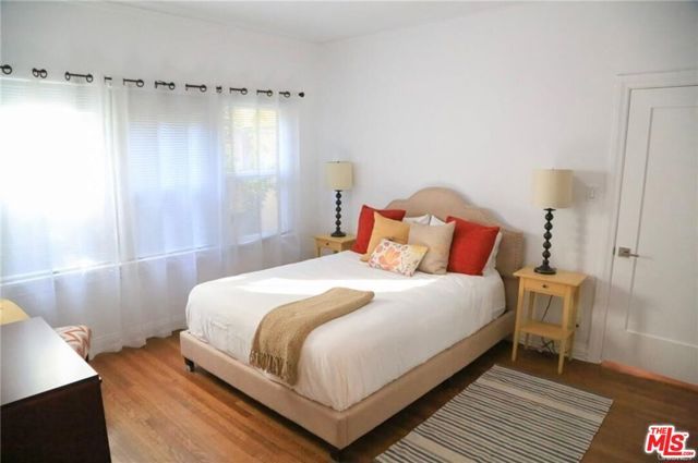 601 S Sweetzer Avenue B, Los Alamitos, CA 90048