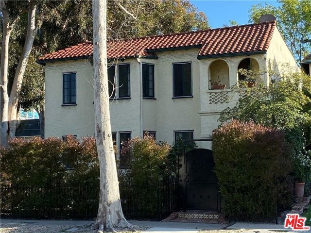 601 S Sweetzer Avenue B, Los Alamitos, CA 90048