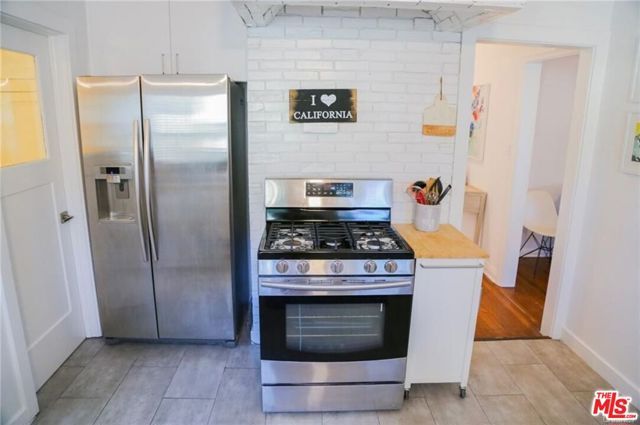 601 S Sweetzer Avenue B, Los Alamitos, CA 90048