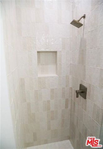 601 S Sweetzer Avenue B, Los Alamitos, CA 90048