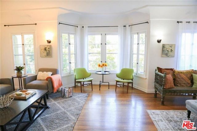 601 S Sweetzer Avenue B, Los Alamitos, CA 90048