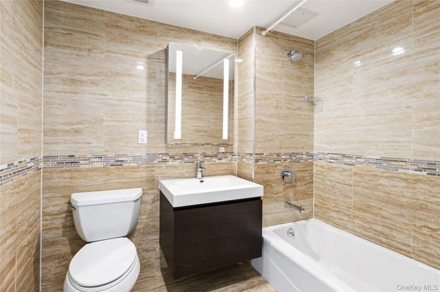 97-45 63rd Drive 6G, Rego Park, NY 11374