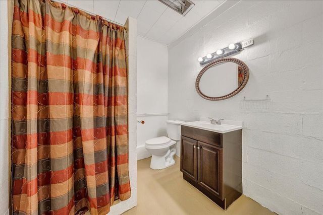 2966 Neil DR, Roanoke, VA 24019