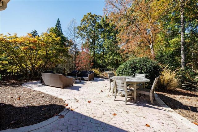 9390 Colonnade Trail, Alpharetta, GA 30022