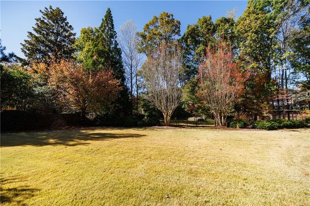 9390 Colonnade Trail, Alpharetta, GA 30022