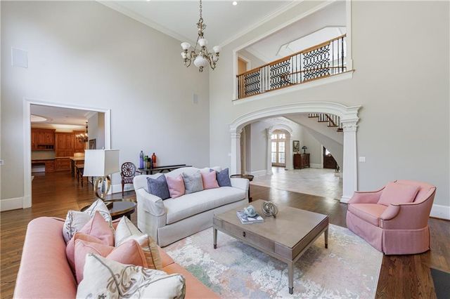 9390 Colonnade Trail, Alpharetta, GA 30022