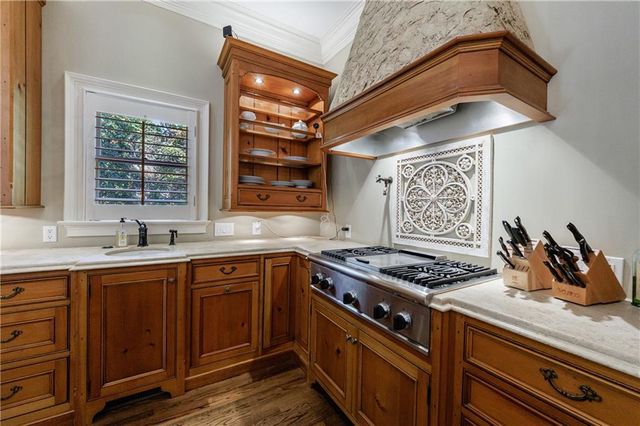 9390 Colonnade Trail, Alpharetta, GA 30022