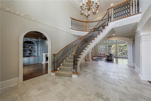 9390 Colonnade Trail, Alpharetta, GA 30022
