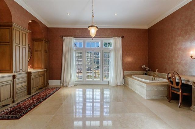 9390 Colonnade Trail, Alpharetta, GA 30022