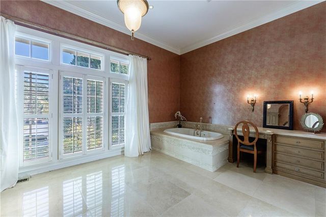 9390 Colonnade Trail, Alpharetta, GA 30022