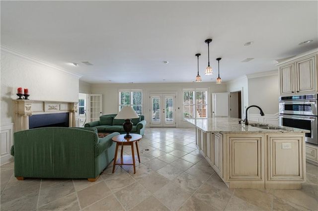 9390 Colonnade Trail, Alpharetta, GA 30022