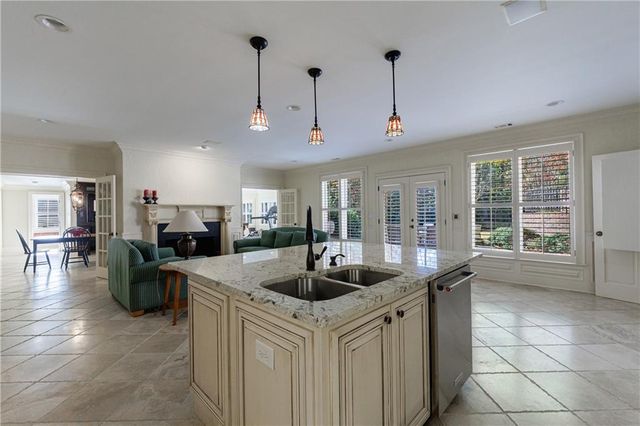 9390 Colonnade Trail, Alpharetta, GA 30022