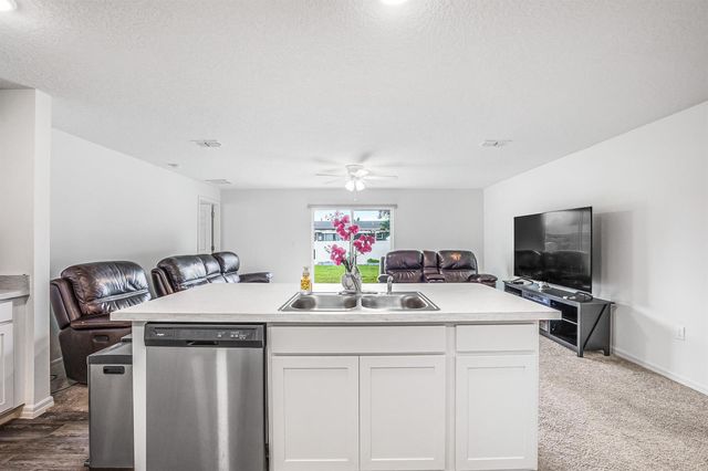 549 SW Prado Avenue, Port St. Lucie, FL 34983